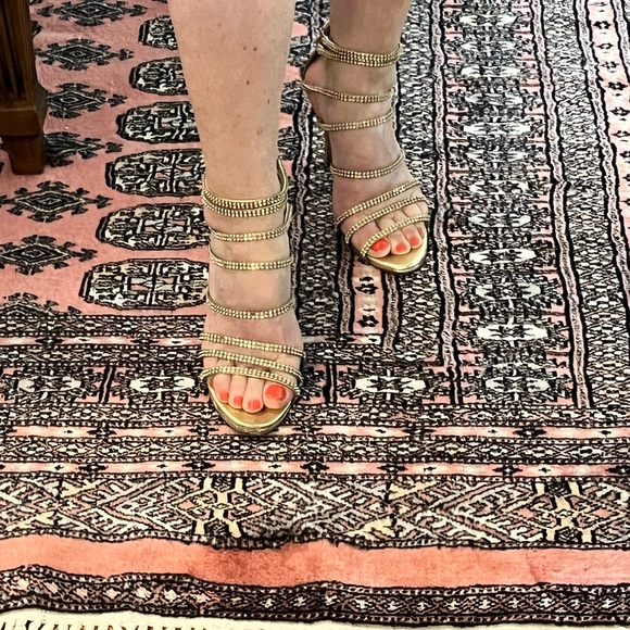 Leather heels. - Picture 3 of 5